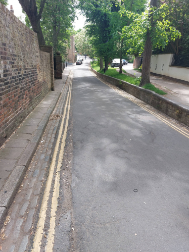 Vehicles keep getting stuck in Flask Walk!